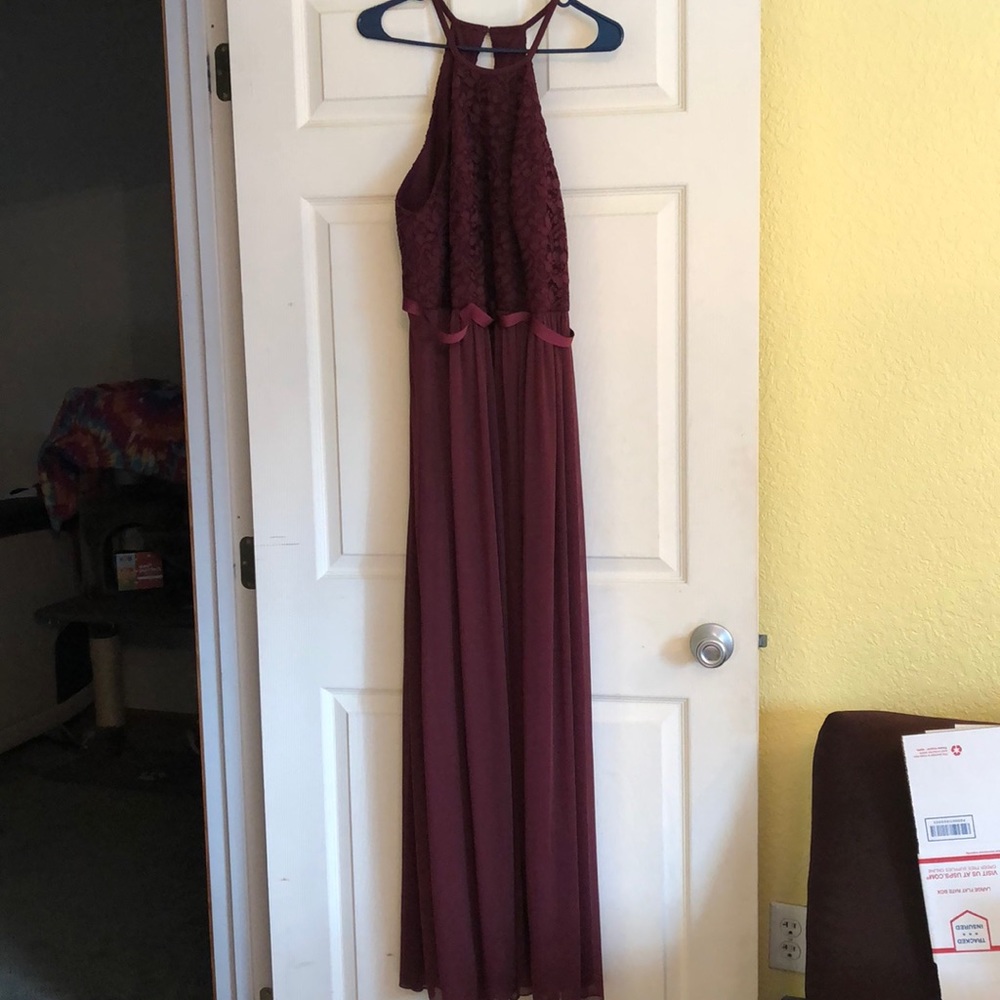 David’s Bridal bridesmaid’s dress - Picture 3 of 6